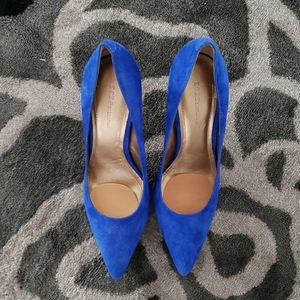 BLUE SUEDE PUMPS